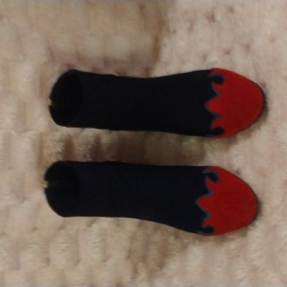 Navy Blue and Red Suede Ankle Boots, size 39 with a 2.5" heel.